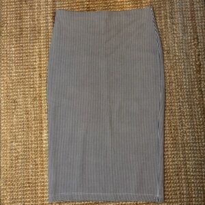 Sanctuary Houndstooth Black and White Pencil Skirt